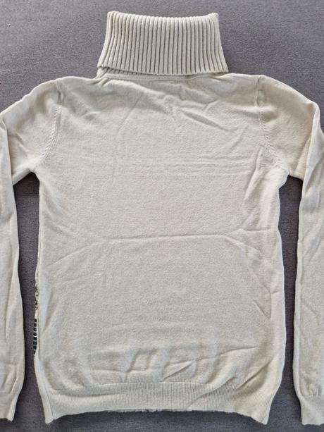 Rolák s kamienkovou aplikáciou, s