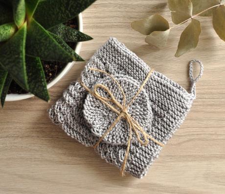 Pletený ručník a tampóniky - sivý,