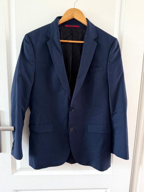 Elegantné tmavomodré sako hugo (hugo boss), hugo boss,m