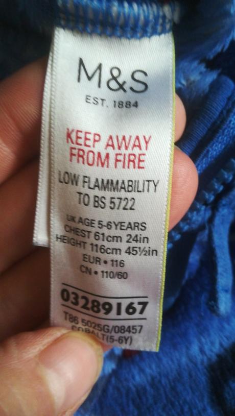 Pyžamový overal, 116