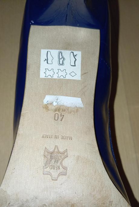 Lakované lodičky, 40