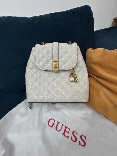 Guess ruksak, guess