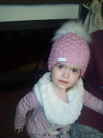 Zimná čiapočka s brmbolcom, 86