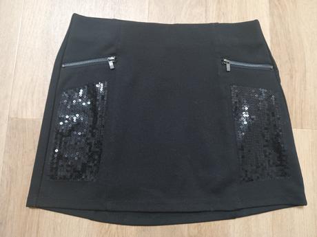 Sviatočna sukna, c&a,146