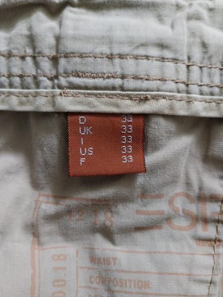 Kraťaši, esprit,32