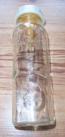 Kojenecká sklenená fľaša, 