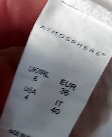 Biely vyšívaný overal, atmosphere,36