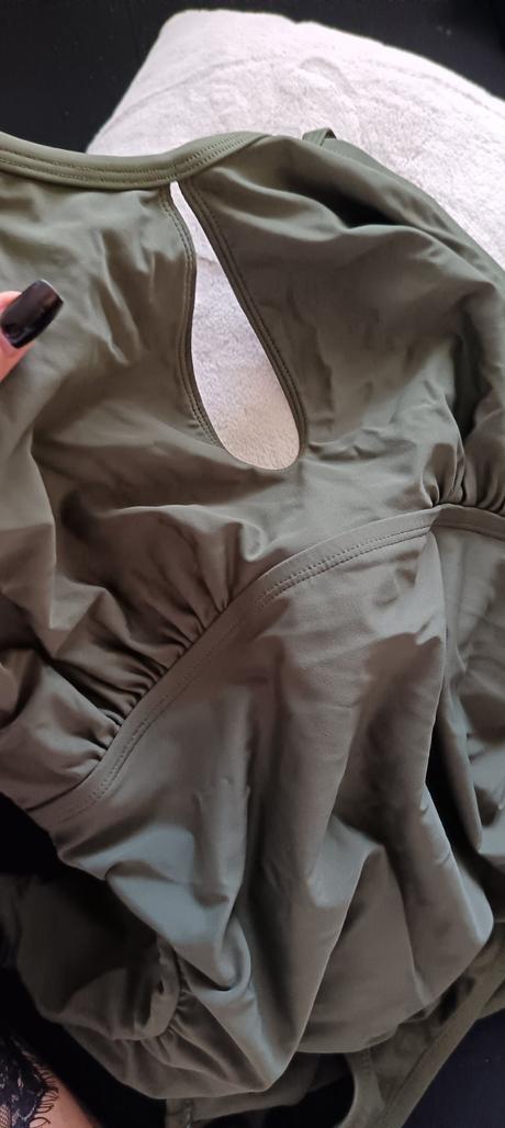 Sťahujúce plavky, xxl