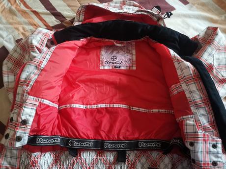 Zimna lyziarska budna, 128