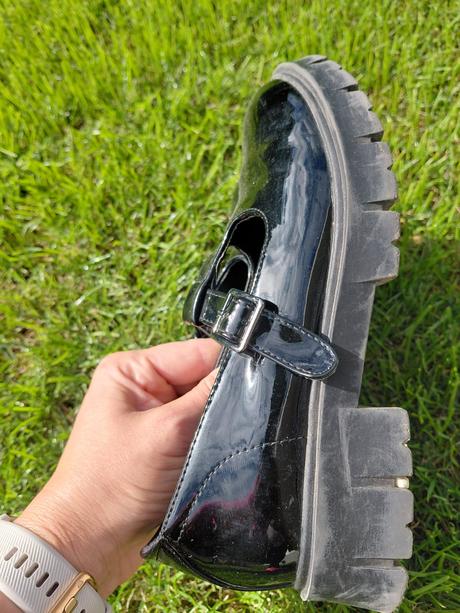 Dievčenské slávnostné topánky 34, demar,34