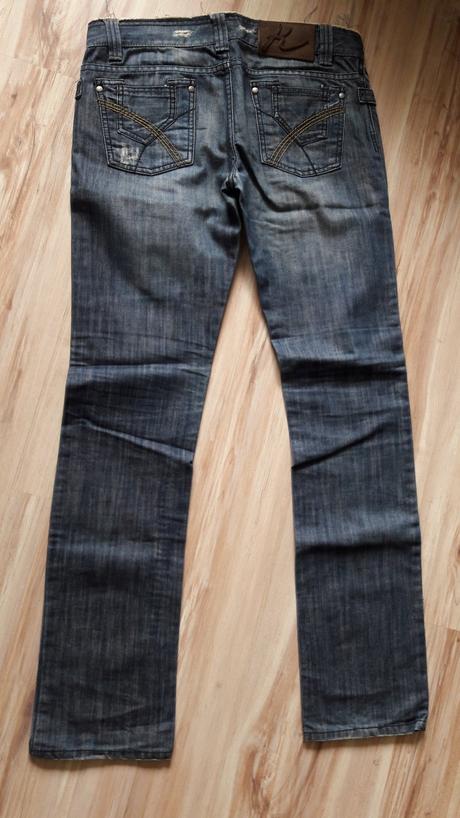 Dámske rifle, kenvelo,28