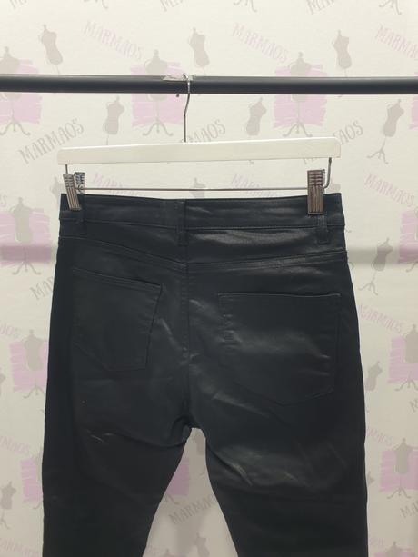 Pogumované čierne nohavice 40, h&m,40