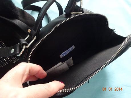 Siltovka s kabelkou,