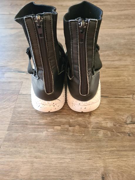 Tenisky, reserved,33