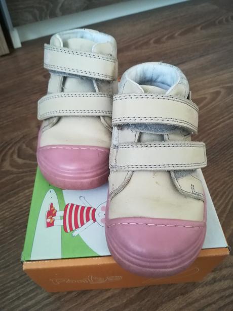 Prechodné kožené topánky ponte20, 22