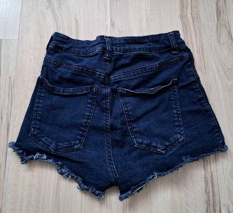 Kratasky bershka č.34, bershka,34