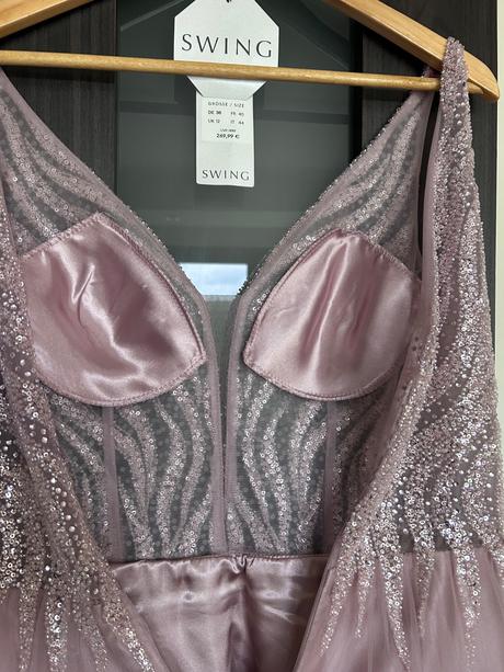 Spoločenské šaty zn. swing, 38