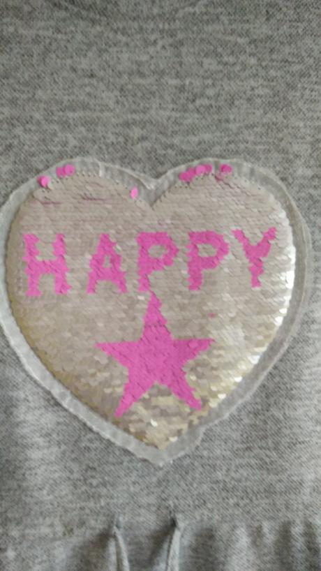 Šedé šaty s flitrami, 140