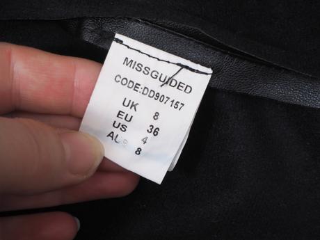 Kvalitné koženkové šaty missguided, 36