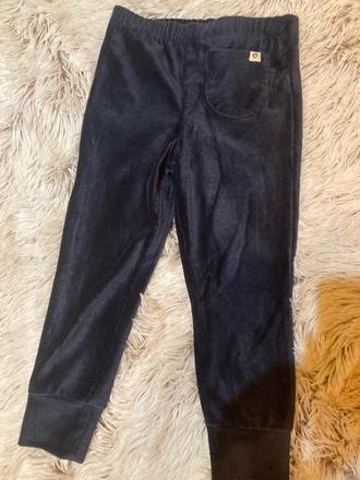 Zamatové leginy, next,110