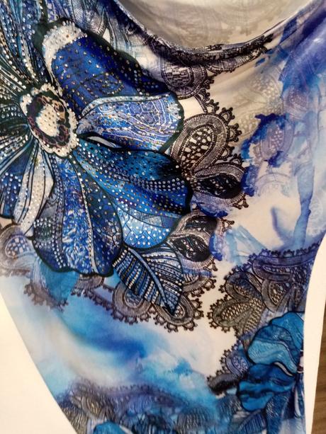 Elastické krasne saty, s