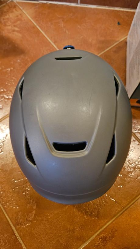 Detská helma na lyžovanie + okuliare, l