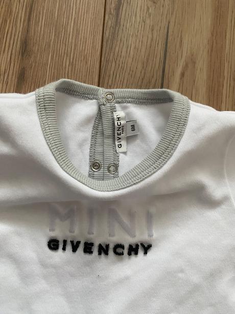 Detske dupacky givenchy, 68