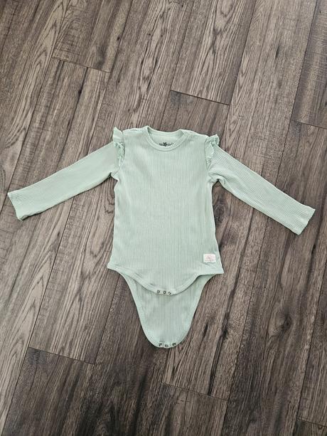 Mätové body s volánikmi dlhý rukáv 92, pepco,92