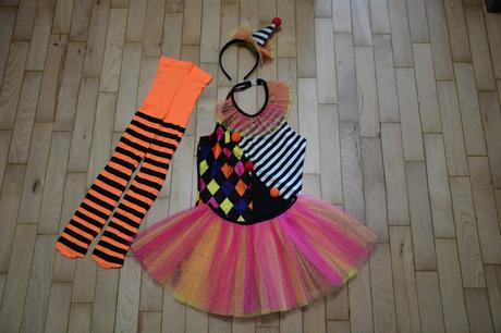 Baletný kostým, 128