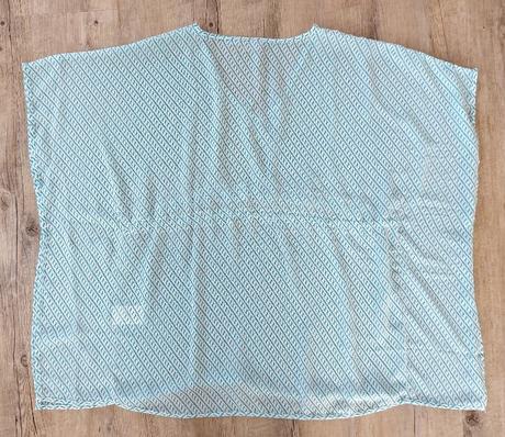 Vzorované pončo na pláž, 38