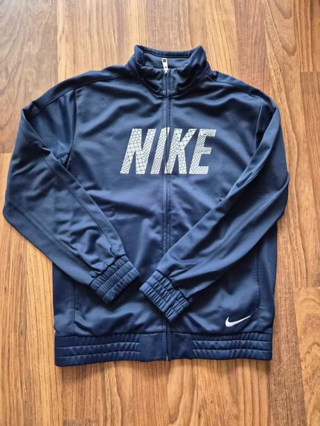 Pekná nike súprava pre chlapca, nike,152