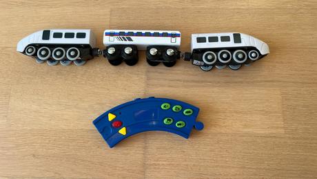 Vláčik na diaľkové ovládanie, 