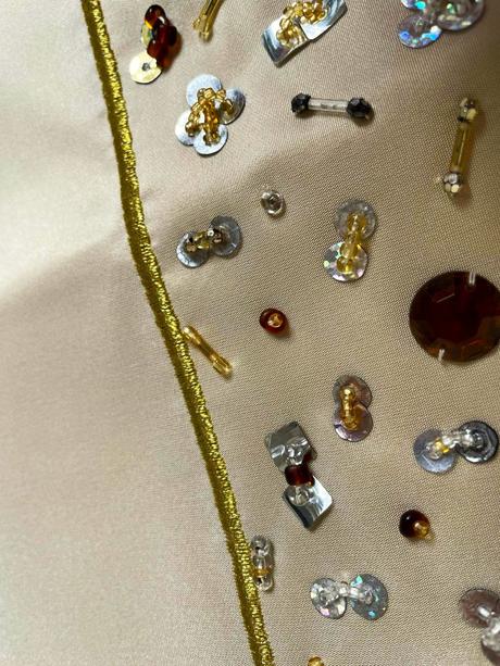 Luxusný obrus s kamienkami, 