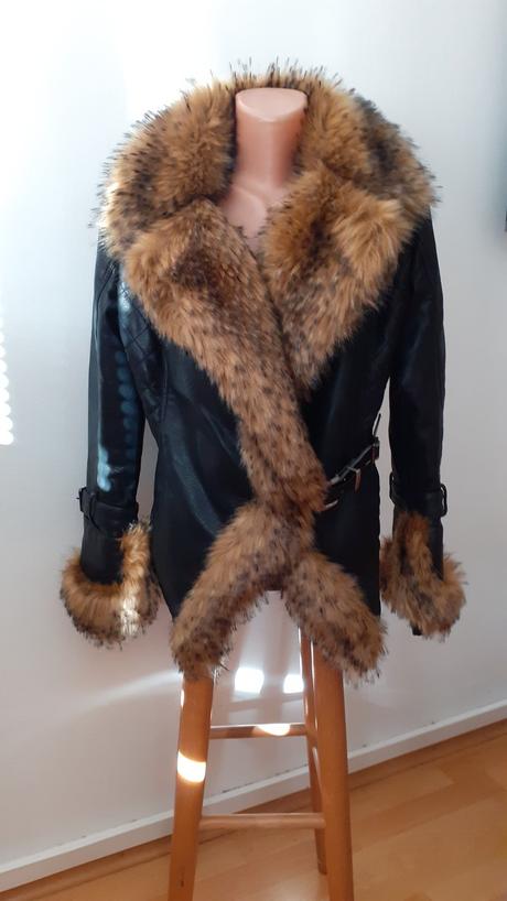 Koženka s kožušinou, m