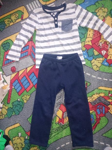 98 teplaky tricko set, c&a,98