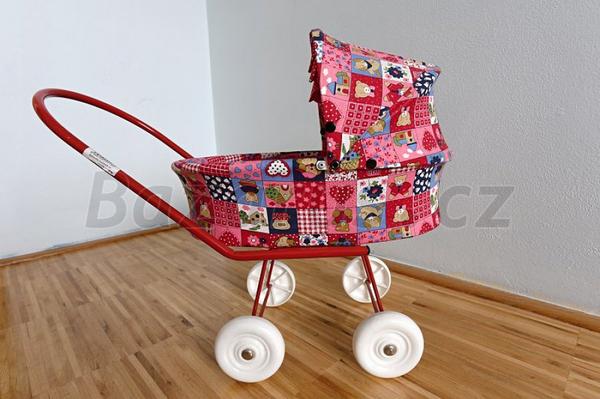 Skúsenosti s kočiarom pre bábiky od českej firmy Jaku