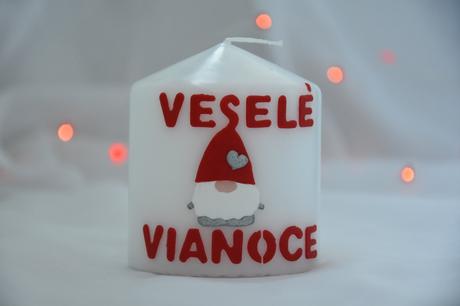 Sviečka s vianočným škriatkom,