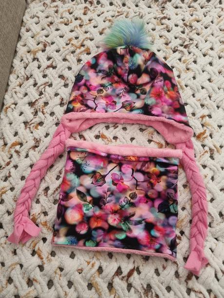 Set čiapka a nákrčník, 