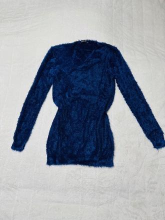 Chlpatý modrý svetrík, m