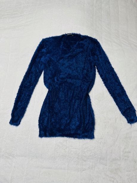 Chlpatý modrý svetrík, m