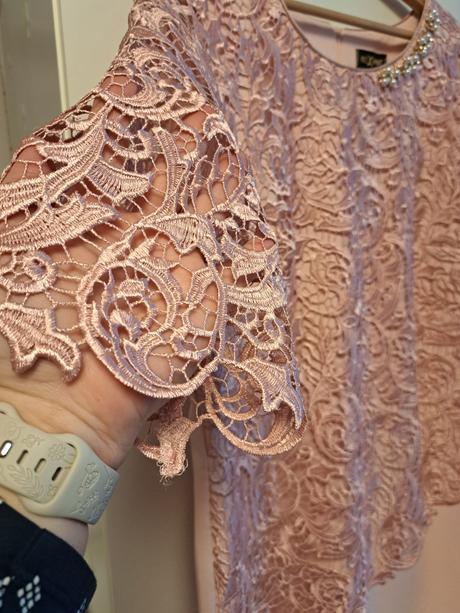 Spoločenské šaty, 48