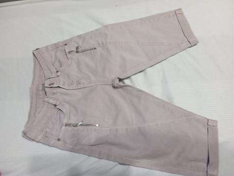 Kraťasy nad kolená, s