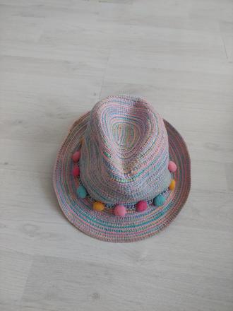 Klobúk 3-6r., f&f,104