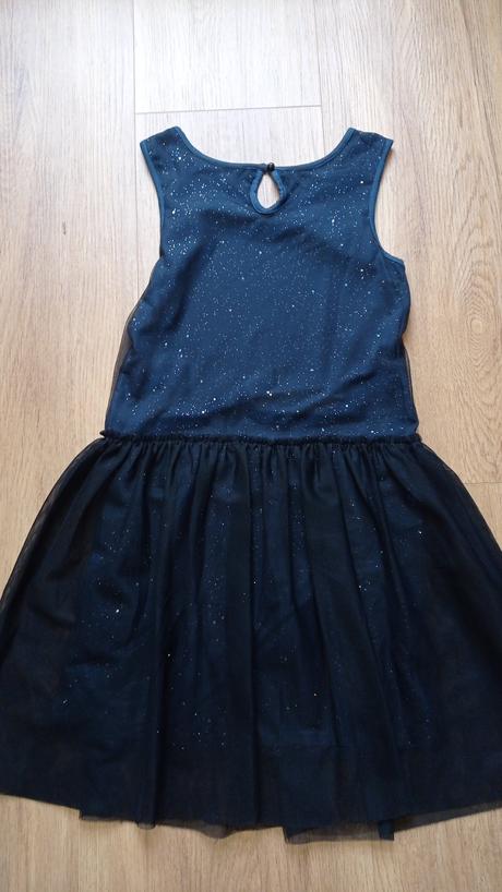 Krásne šaty s trblietkami 134, top stav, tchibo,134