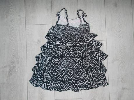 Dievcenske saty 6-7 rokov, lindex,122