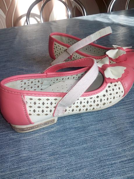 Sandálky s mašličkou, 31