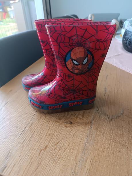 Svietiace gumáky spiderman - 23, 23