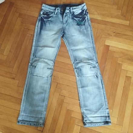 Kvalitné rifle, 158