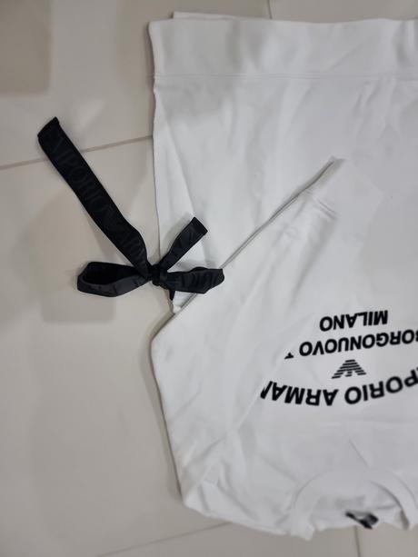 Predám mikinu emporio armani, armani,l
