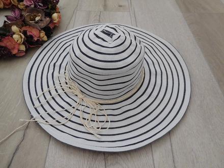 Reserved klobúk dámsky na pláž,, reserved